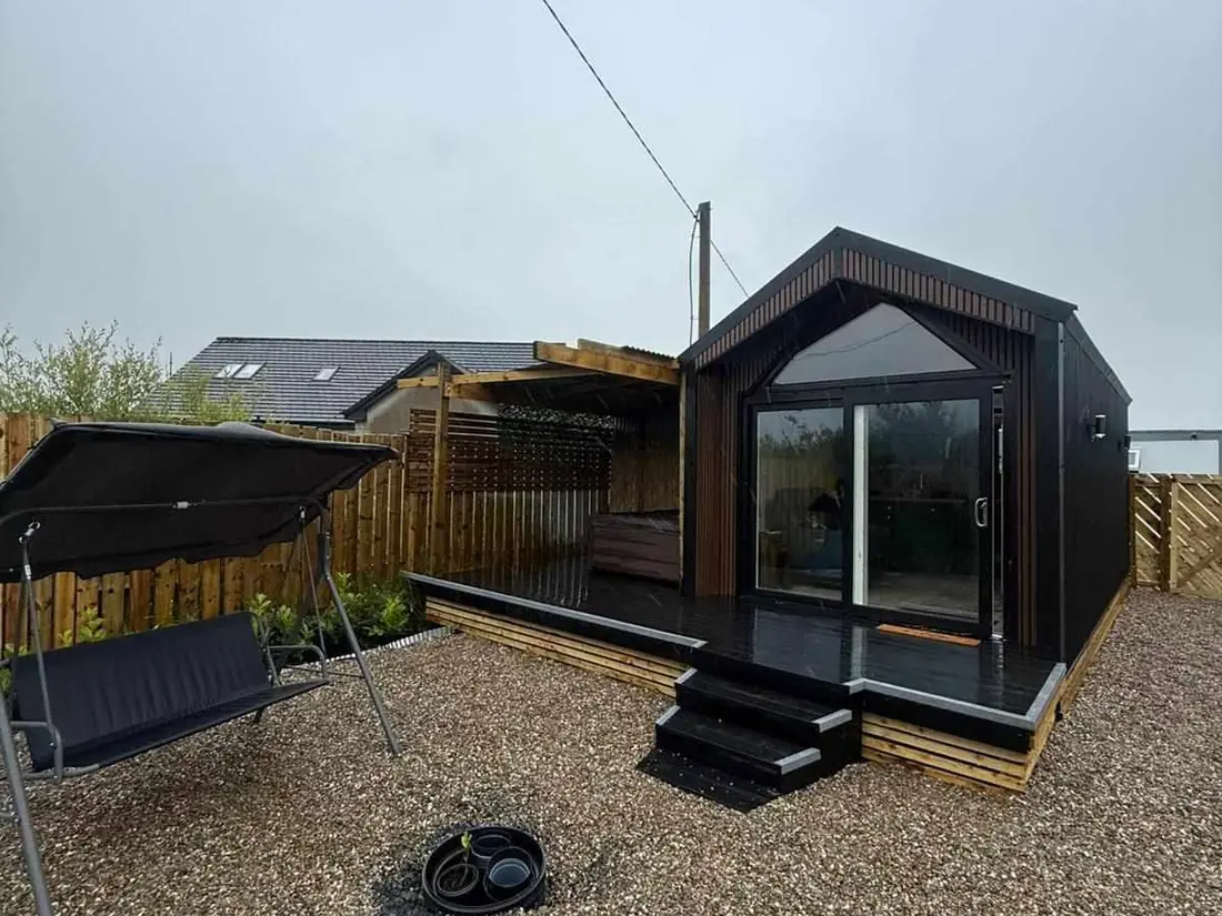 Cosy Couples' Retreat exterior in the Donegal countryside